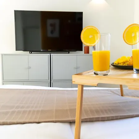 Le Yellow Vibe - Parking Prive Gratuit, Proche Chantilly, Wifi Haut Debit, Ideal Teletravail Cires-les-Mello