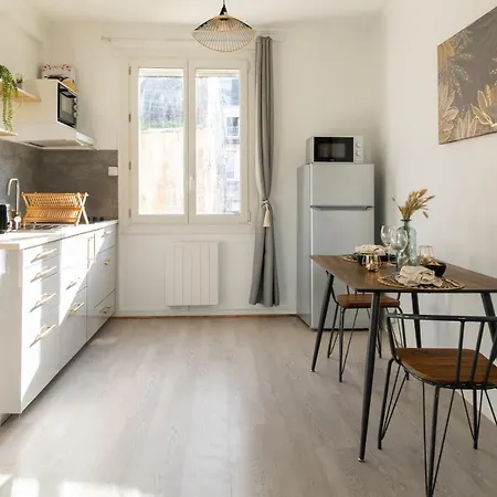 Le Yellow Vibe - Parking Prive Gratuit, Proche Chantilly, Wifi Haut Debit, Ideal Teletravail Apartment